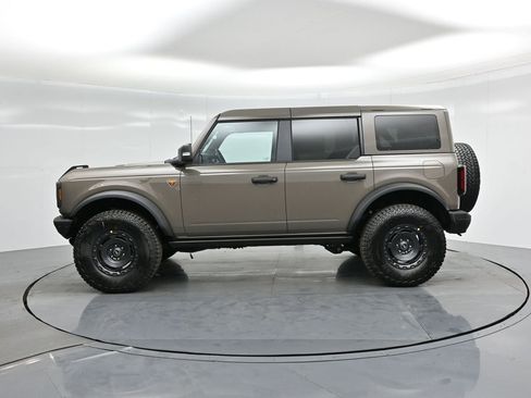 New 2025 Ford Bronco Badlands image 29