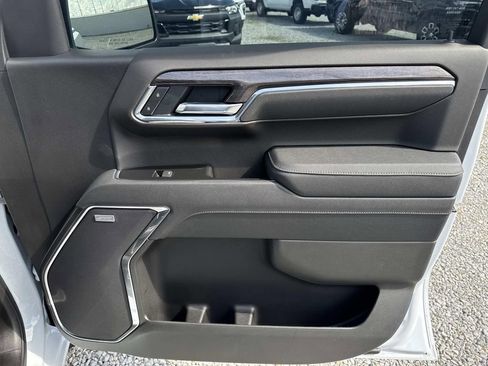 New 2026 Chevrolet Silverado 1500 LTZ w/ LTZ Premium Texas Edition AWD/4WD image 14