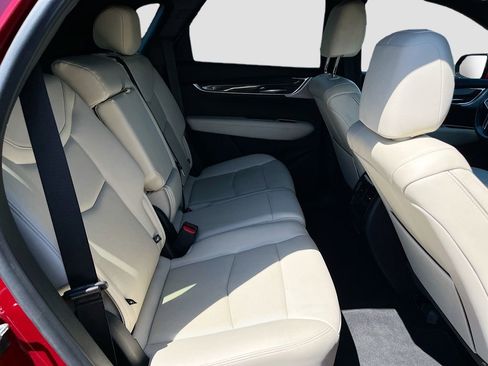 Used 2022 Cadillac XT5 Sportv w/ Technology Package AWD/4WD image 29