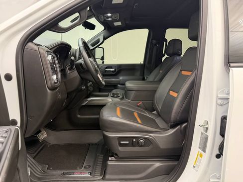 Used 2023 GMC Sierra 2500 AT4 w/ AT4 Premium Plus Package AWD/4WD image 5