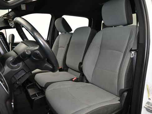 Used 2024 RAM 2500 Big Horn w/ Off Road Package image 10