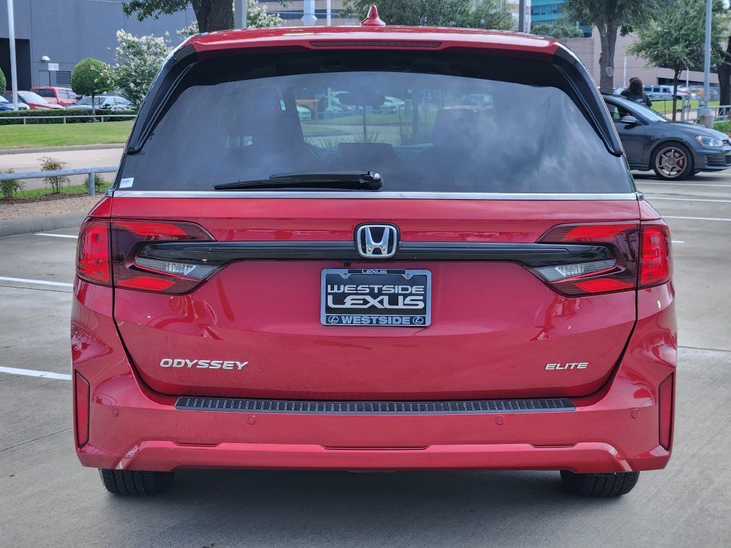 Used 2025 Honda Odyssey Elite image 6