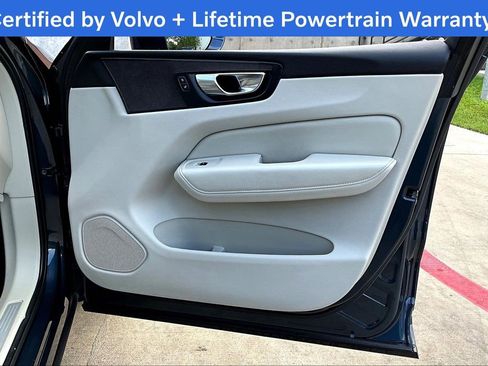 Certified 2023 Volvo XC60 B5 Plus w/ Climate Package AWD/4WD image 25