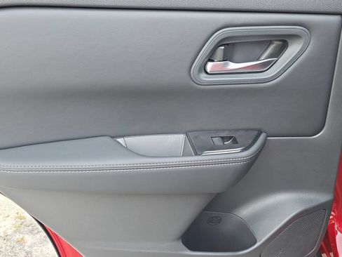 New 2026 Nissan Rogue SV FWD image 13