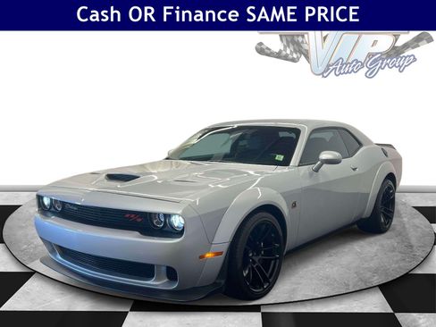 Used 2023 Dodge Challenger R/T Scat Pack RWD image 4