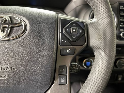 Certified 2023 Toyota Tacoma TRD Off-Road image 28