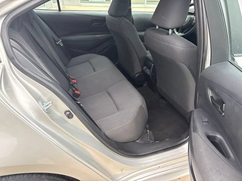 Used 2024 Toyota Corolla LE FWD image 29