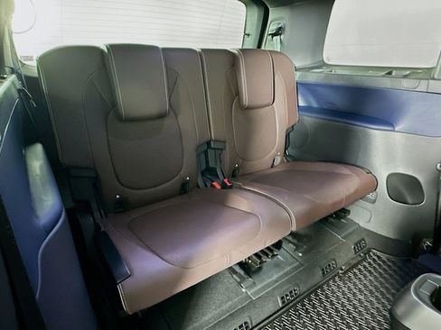 Used 2025 Volkswagen ID. Buzz Pro S Plus image 10