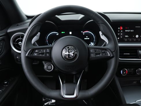 New 2026 Alfa Romeo Stelvio Sprint w/ Convenience Package AWD/4WD image 16
