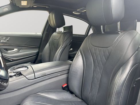 Used 2019 Mercedes-Benz S 560 4MATIC Sedan image 13