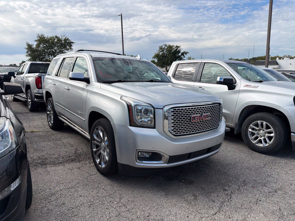 Used 2015 GMC Yukon Denali w/ Premium Package AWD/4WD image 1