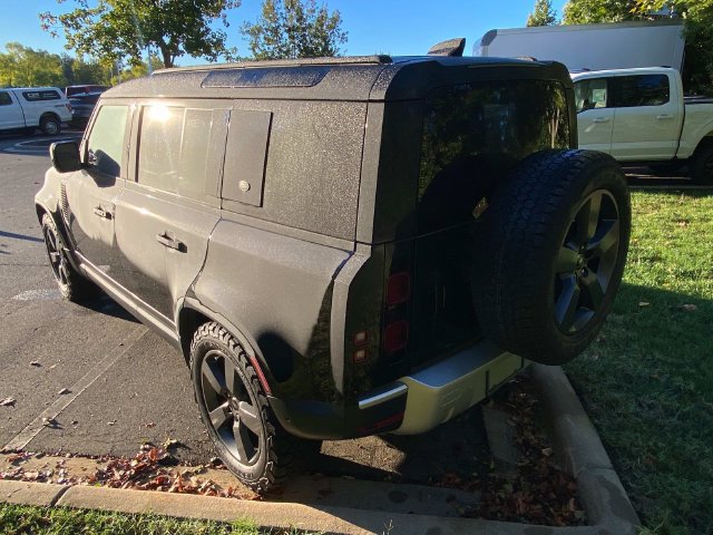 Used 2021 Land Rover Defender 110 SE AWD/4WD image 30