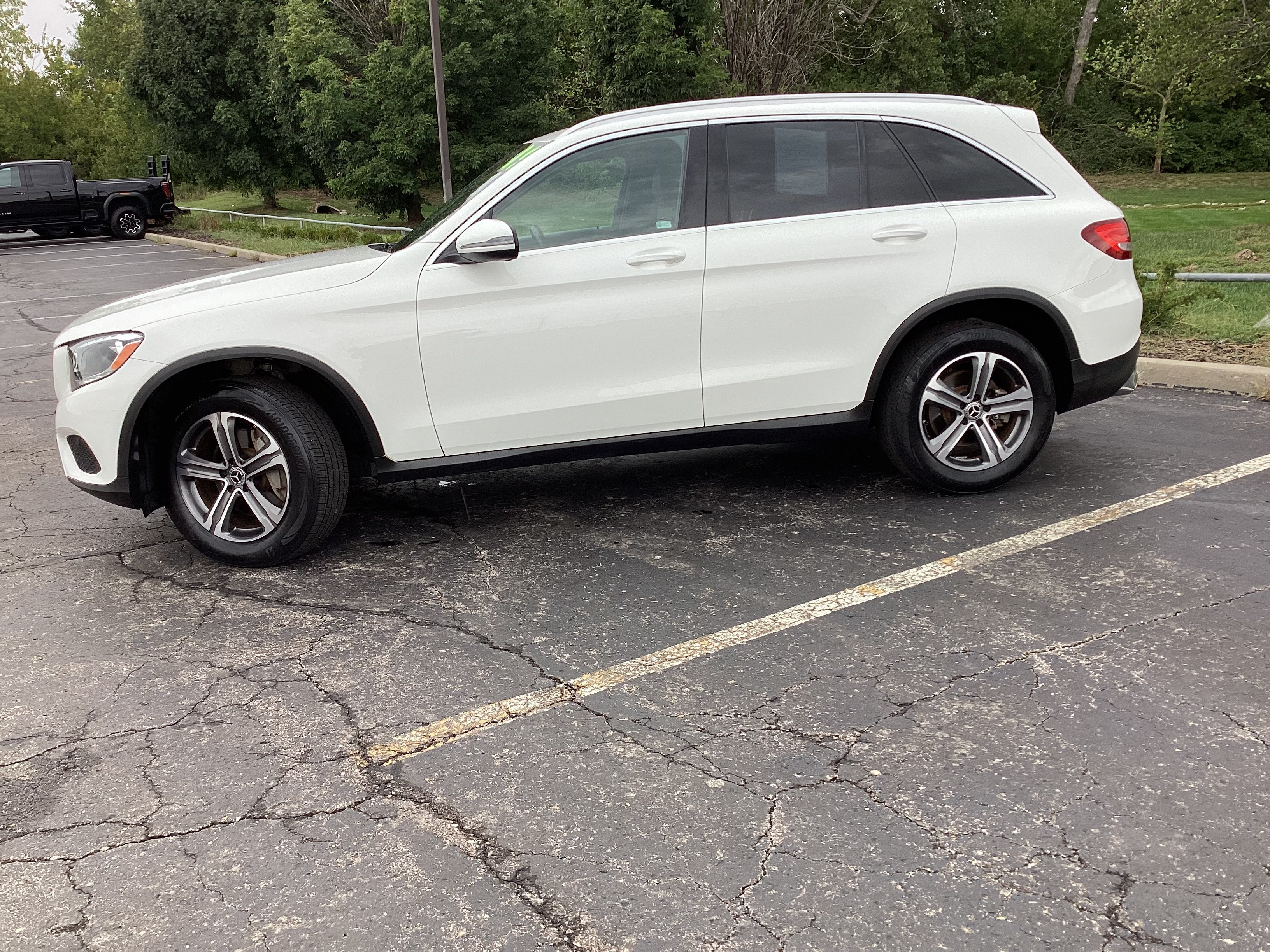 Used 2019 Mercedes-Benz GLC 300 4MATIC image 28