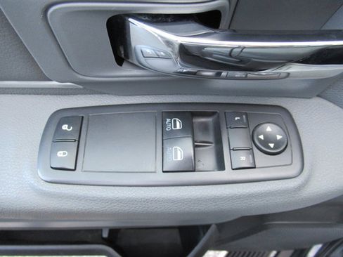 Used 2017 RAM 3500 Tradesman w/ Chrome Appearance Group image 14