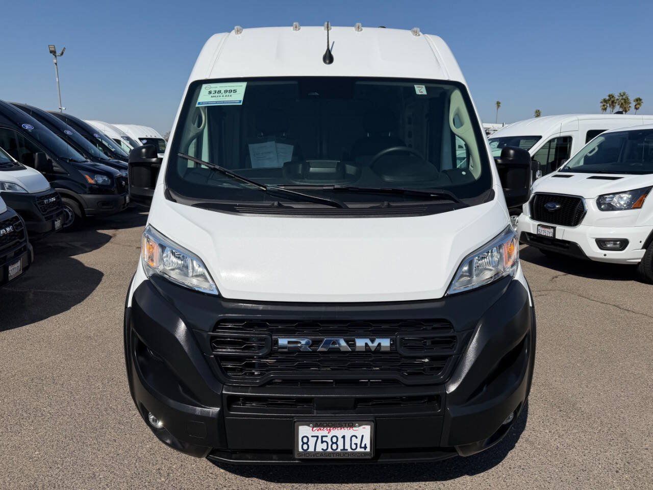 Used 2026 RAM ProMaster 2500 w/ Convenience Group FWD image 3