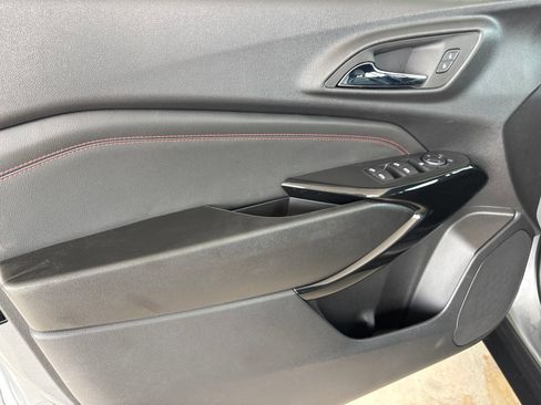 New 2026 Chevrolet Trax RS w/ Sunroof Package FWD image 10