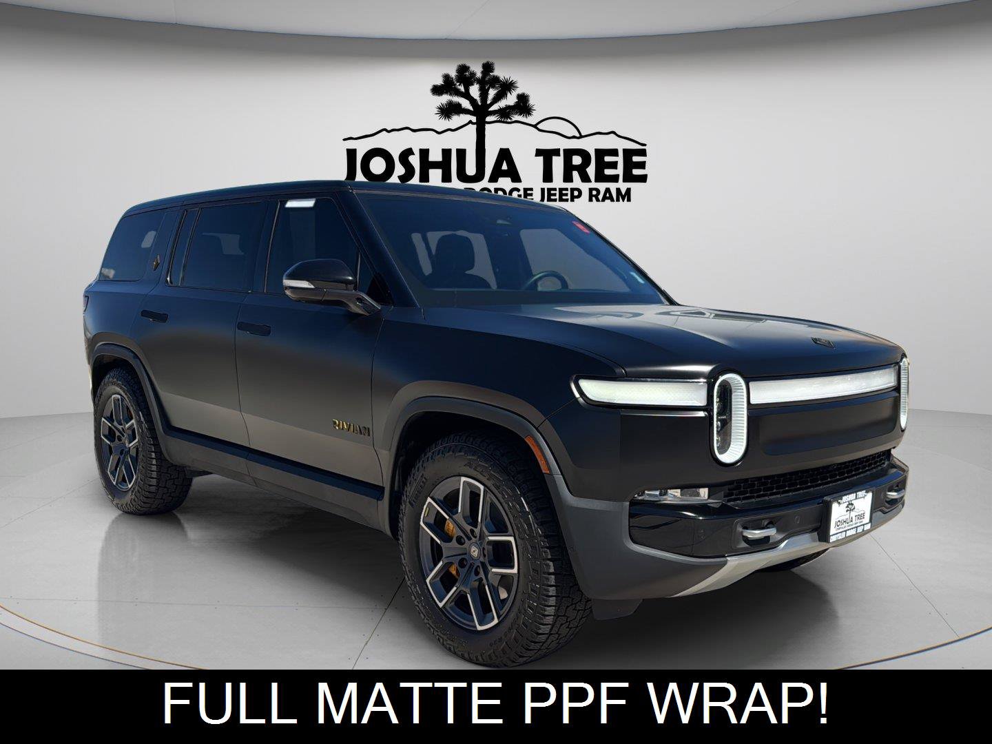 Used 2023 Rivian R1S Adventure Quad AWD/4WD image 1