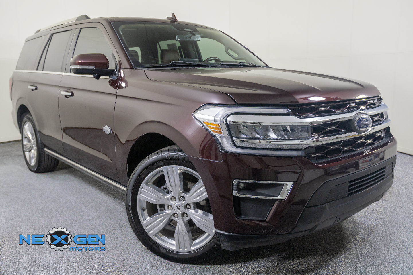 Used 2024 Ford Expedition King Ranch AWD/4WD image 1