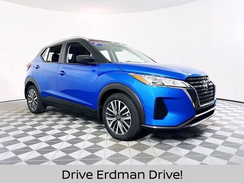 Certified 2023 Nissan Kicks SV FWD image 1