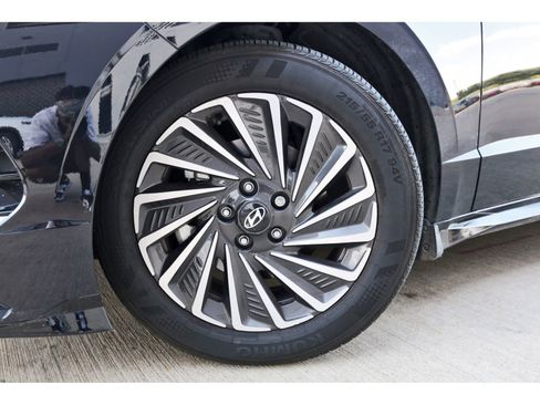 Certified 2025 Hyundai Sonata SEL FWD image 31