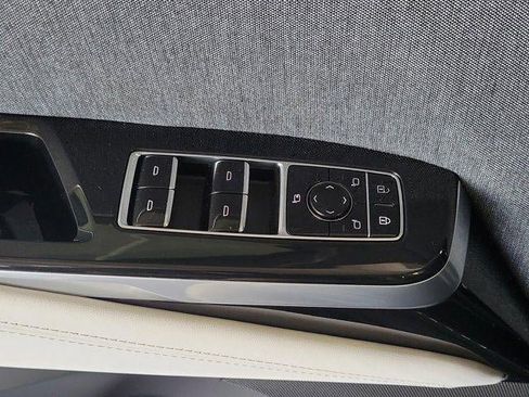 Used 2026 Cadillac Escalade Platinum Sport w/ LPO, ONYX Package image 10