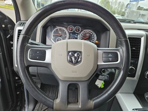 Used 2011 RAM 1500 Classic SLT w/ SLT Plus D￩cor Group AWD/4WD image 18