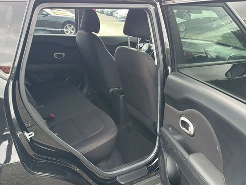 Used 2019 Kia Soul FWD image 26