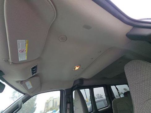 Used 2020 Chevrolet Express 3500 LT w/ LT Preferred Equipment Group RWD image 13