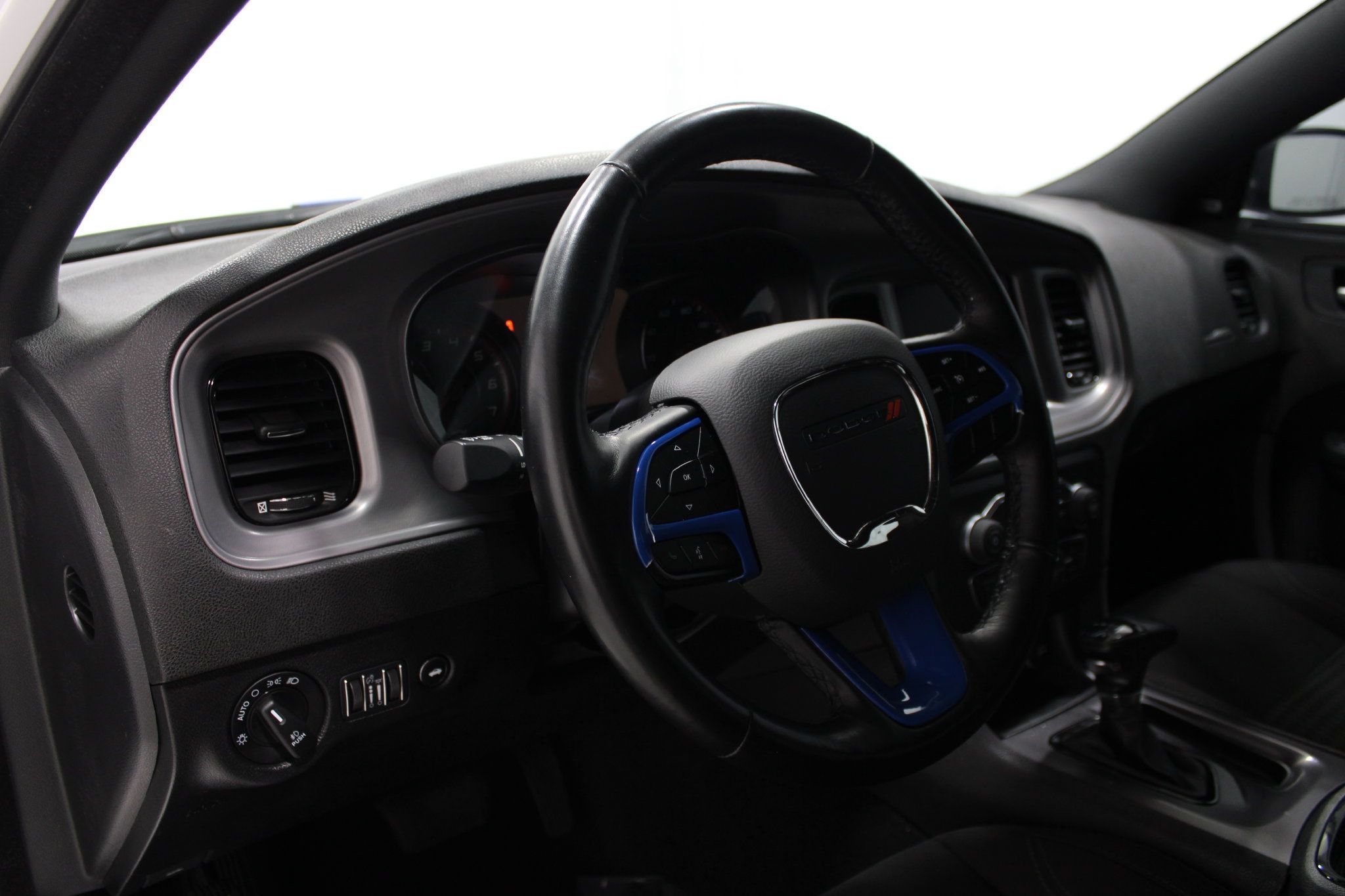 Used 2023 Dodge Charger SXT w/ Blacktop Package AWD/4WD image 12