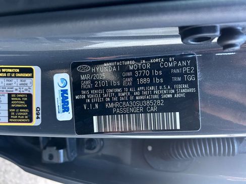 Used 2025 Hyundai Venue SEL image 34