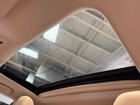 Used 2013 Lexus ES 350 w/ Premium Pkg FWD image 18