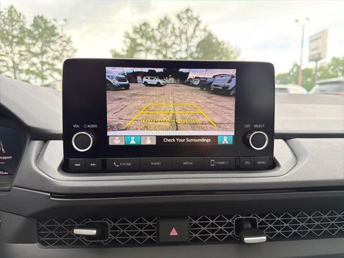 Used 2023 Honda Accord EX image 17