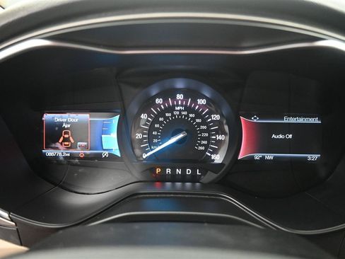 Used 2020 Ford Fusion SEL FWD image 13