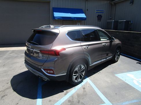 Used 2019 Hyundai Santa Fe AWD image 5