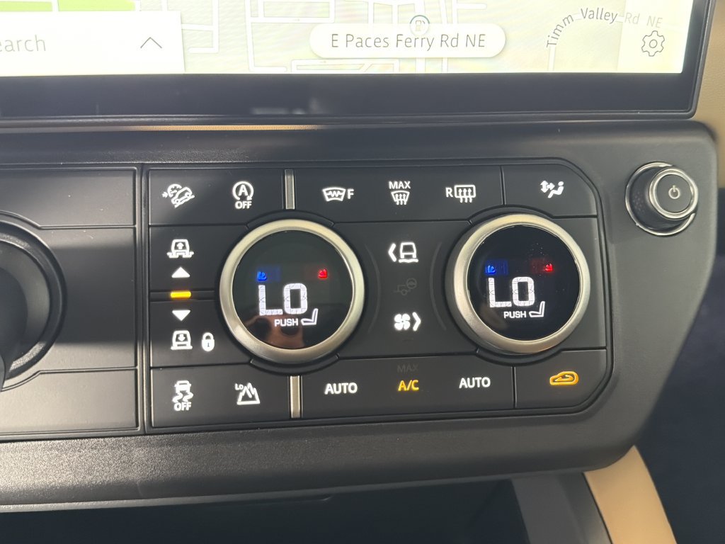 New 2026 Land Rover Defender 110 X-Dynamic SE AWD/4WD image 18