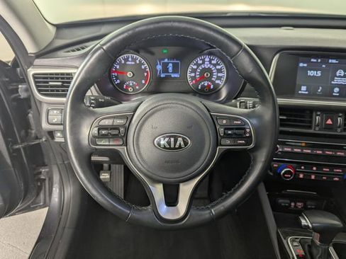 Used 2018 Kia Optima EX w/ Premium Package image 13
