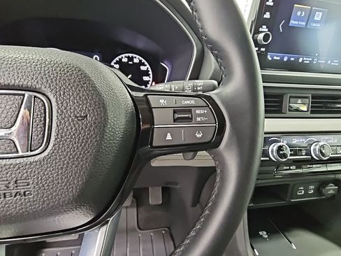 Used 2025 Honda Pilot EX-L image 26