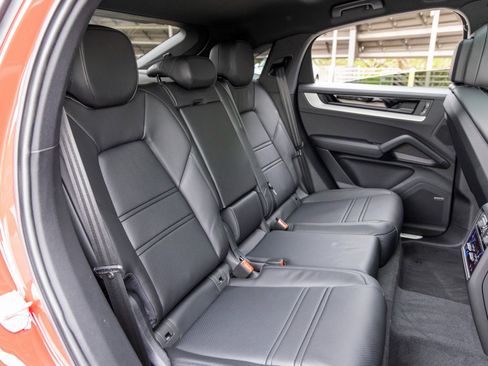 New 2026 Porsche Cayenne Coupe image 47