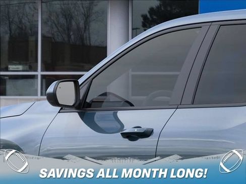 New 2027 Chevrolet Equinox LT w/ LPO, Floor Liner Package FWD image 12