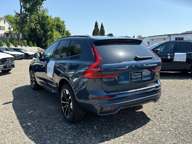 Used 2026 Volvo XC60 B5 Plus w/ Protection Package Premier AWD/4WD image 2