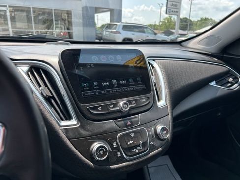 Used 2016 Chevrolet Malibu LT FWD image 37