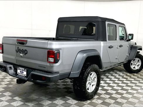 Used 2020 Jeep Gladiator Sport w/ Quick Order Package 24S image 12