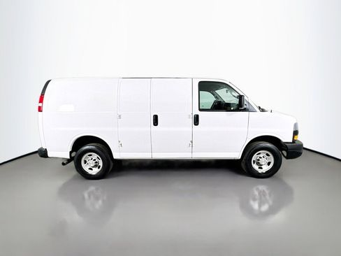 Used 2021 Chevrolet Express 2500 w/ Driver Convenience Package image 6