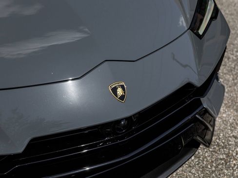 Used 2023 Lamborghini Urus Performante AWD/4WD image 26