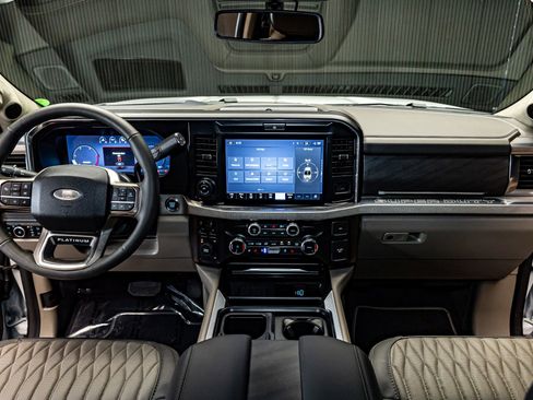 Used 2026 Ford F450 Platinum w/ Platinum Plus Package image 20