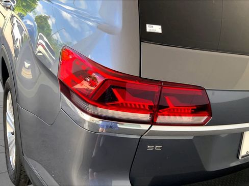 Used 2023 Volkswagen Atlas SE w/ Panoramic Sunroof Package FWD image 29