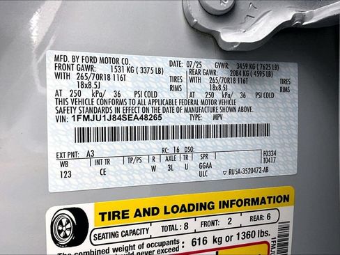 Certified 2025 Ford Expedition Active AWD/4WD image 36