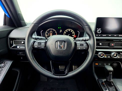 Used 2025 Honda Civic Sport image 16