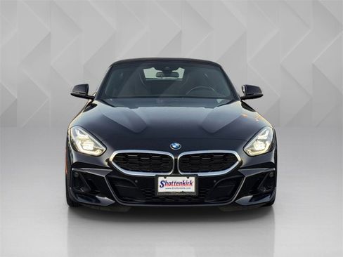Used 2025 BMW Z4 sDrive30i image 2