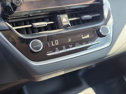 Used 2024 Toyota Corolla LE image 25